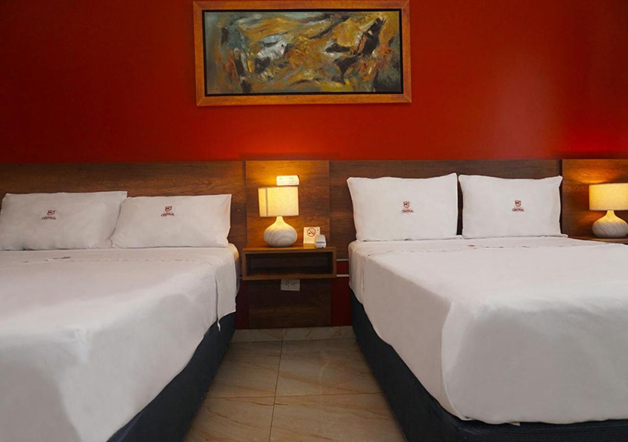 Hotel Central Trujillo Bagian luar foto