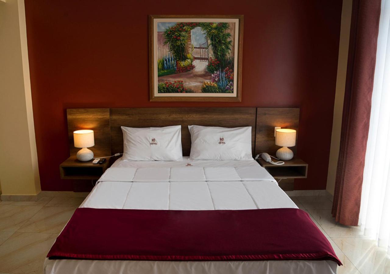 Hotel Central Trujillo Bagian luar foto