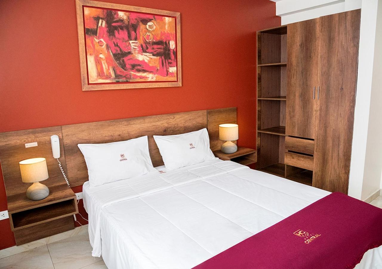 Hotel Central Trujillo Bagian luar foto