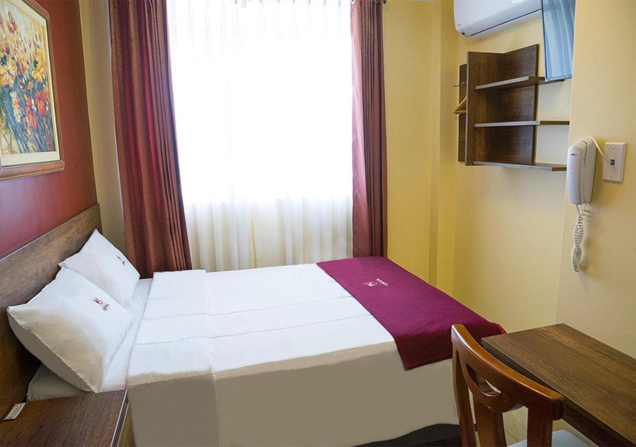 Hotel Central Trujillo Bagian luar foto