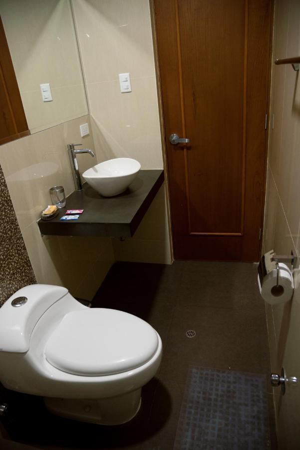 Hotel Central Trujillo Bagian luar foto
